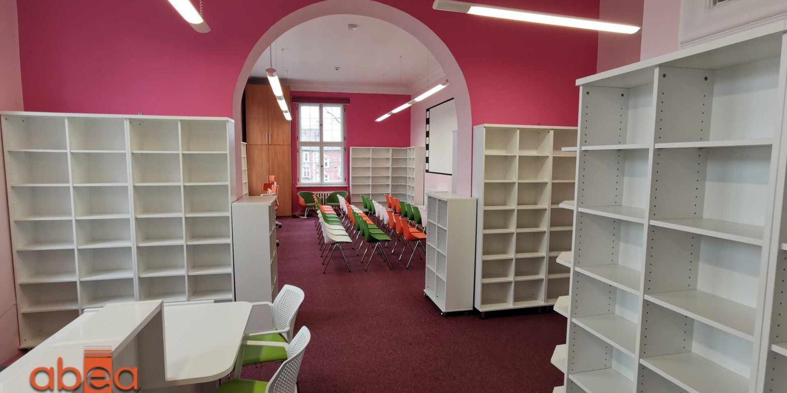 041-regay-biblioteczne-palermo