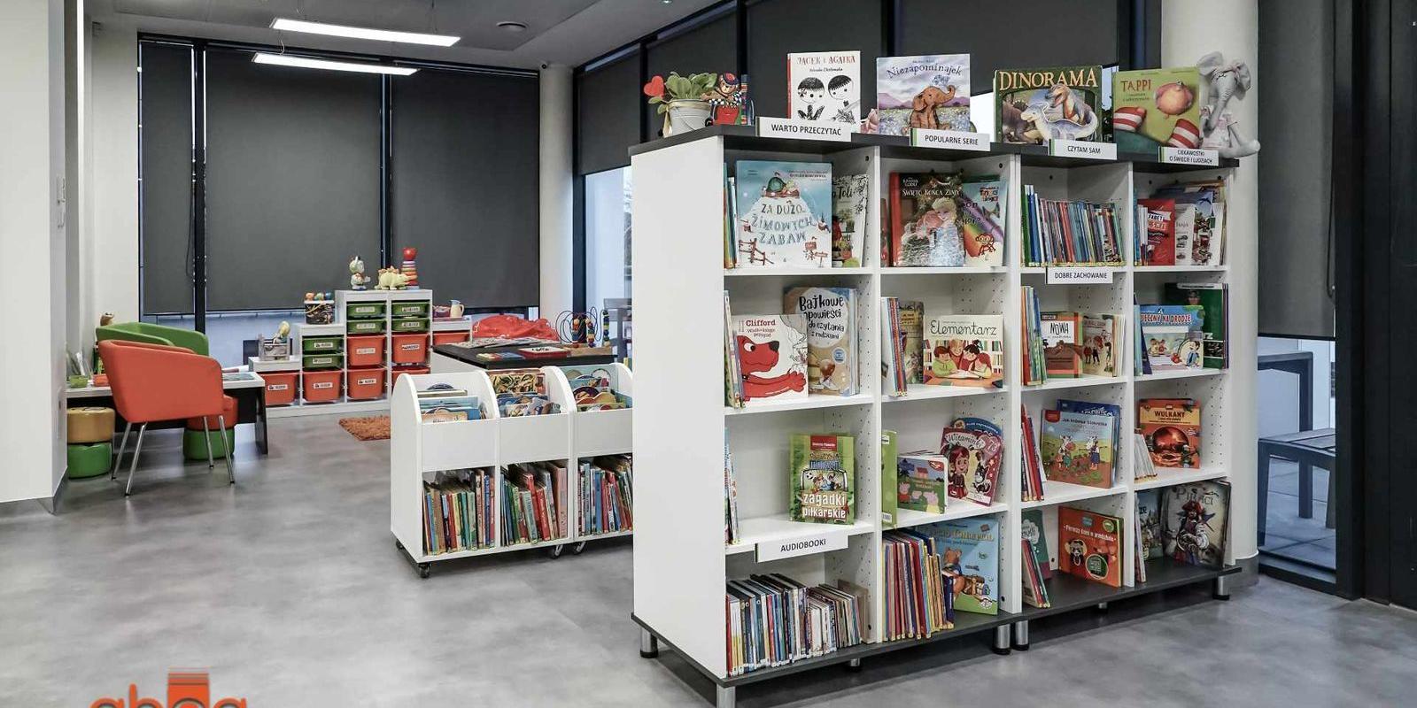 113-regay-biblioteczne-palermo-zab