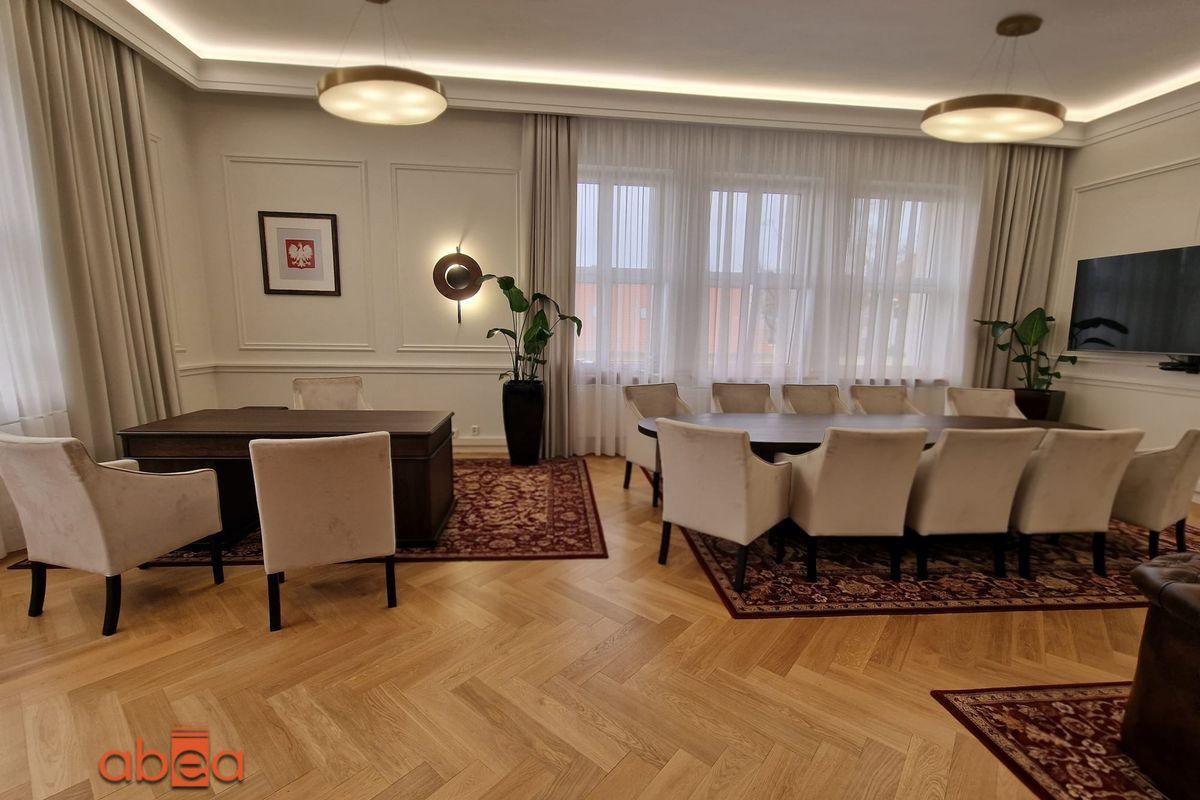 01whatsapp-image-2025-11-17-at-142845